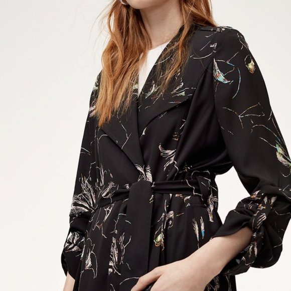 Aritizia Babaton Quincey Trench Coat 